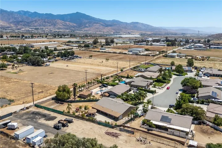 933 Driftwood, Banning, California 92220