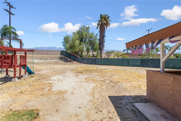 933 Driftwood, Banning, California 92220