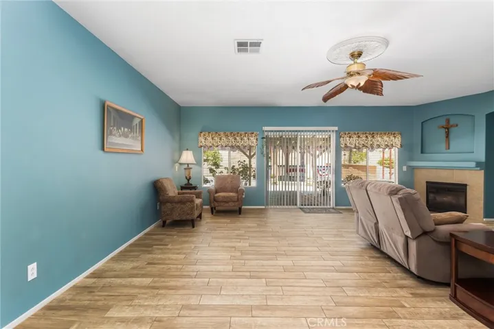 933 Driftwood, Banning, California 92220