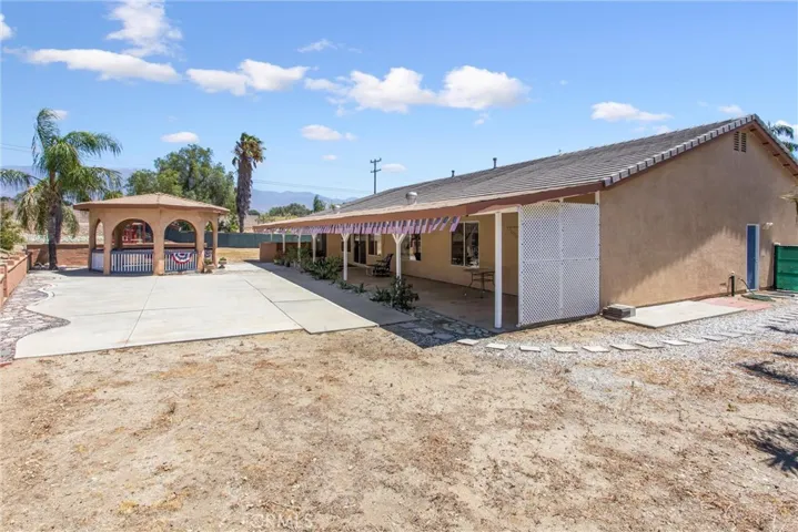 933 Driftwood, Banning, California 92220