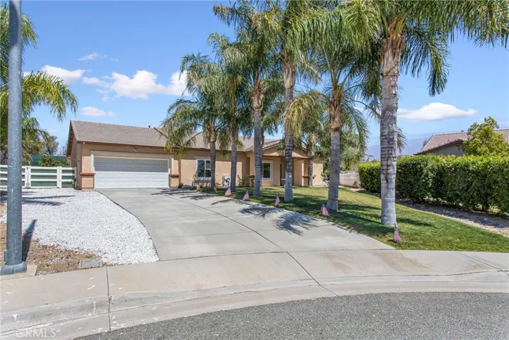 933 Driftwood, Banning, California 92220