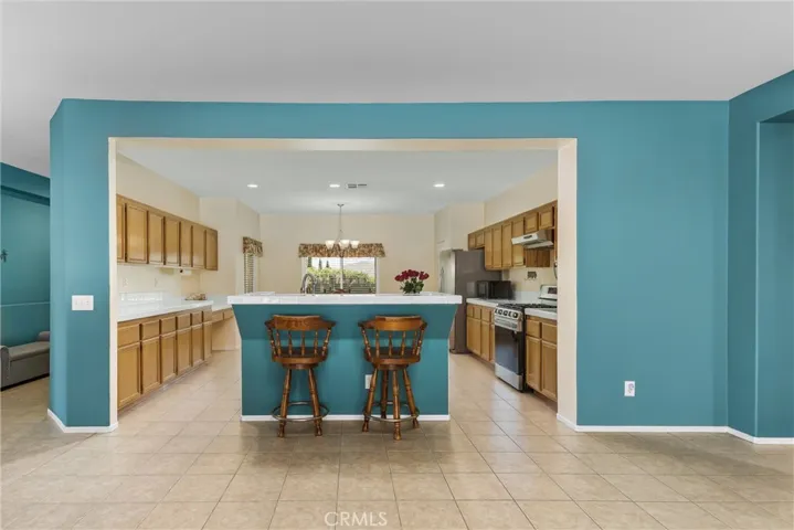 933 Driftwood, Banning, California 92220