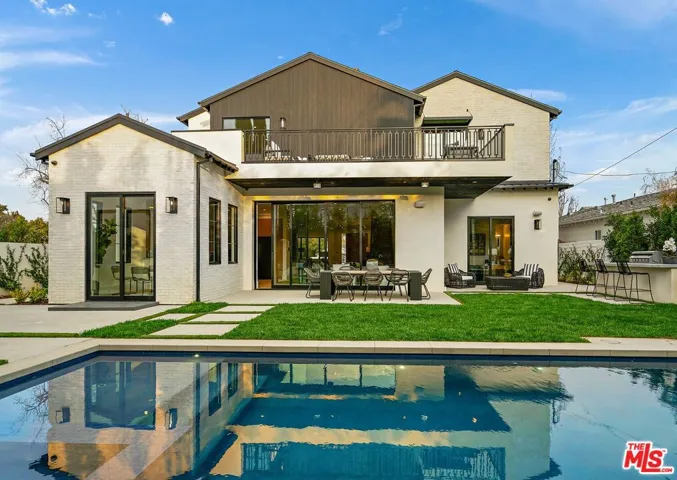 5041 Noeline Avenue, Encino, California 91436