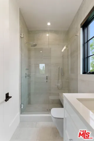 5041 Noeline Avenue, Encino, California 91436
