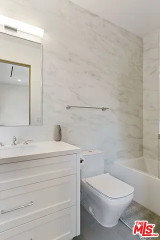 5041 Noeline Avenue, Encino, California 91436