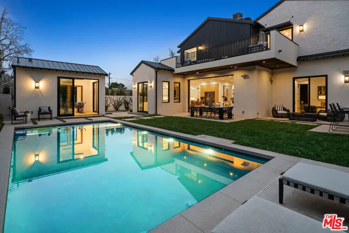 5041 Noeline Avenue, Encino, California 91436