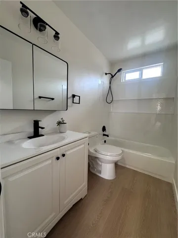 2615 Curtis Avenue B, Redondo Beach, California 90278