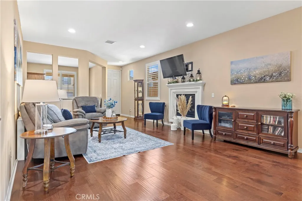 2723 Vine, Pomona, California 91767 — photo 4