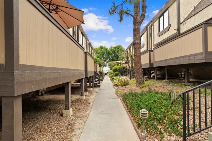 11300 Foothill Boulevard 7, Sylmar, California 91342