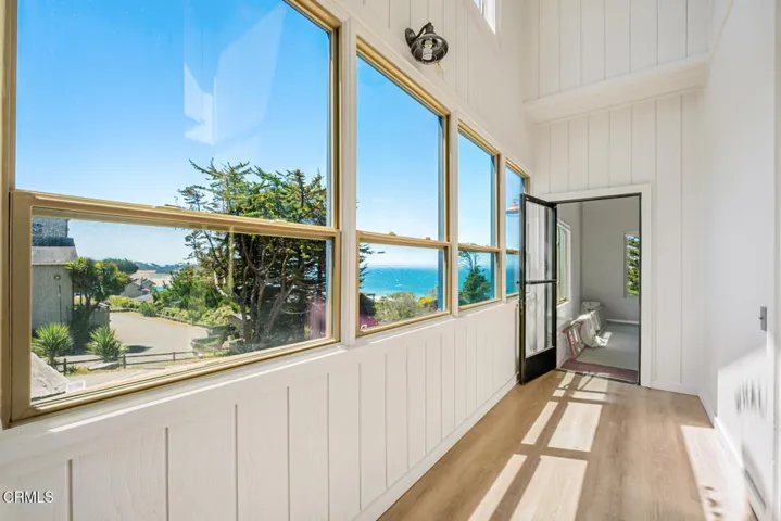 6 upstiars hall ocean view
