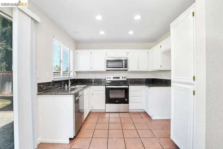 5104 Grass Valley Way, Antioch, California 94531