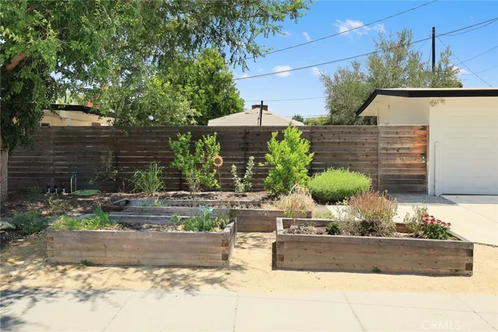 271 Greentree, Upland, California 91786
