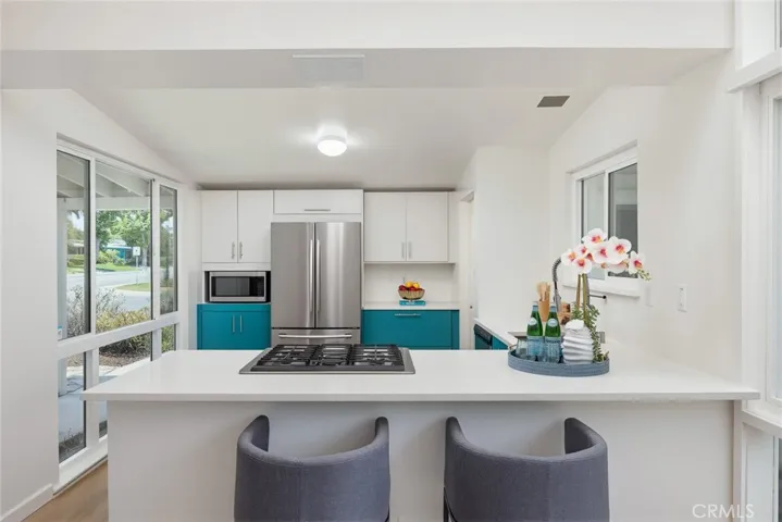 271 Greentree, Upland, California 91786