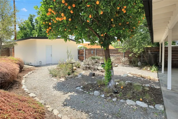 271 Greentree, Upland, California 91786