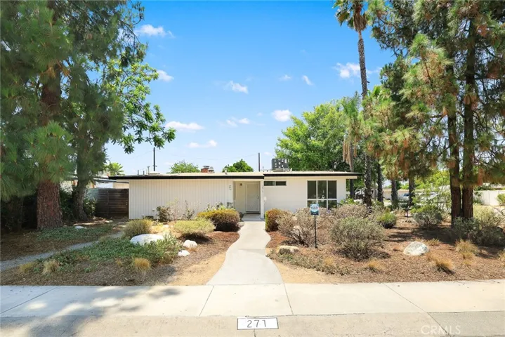 271 Greentree, Upland, California 91786