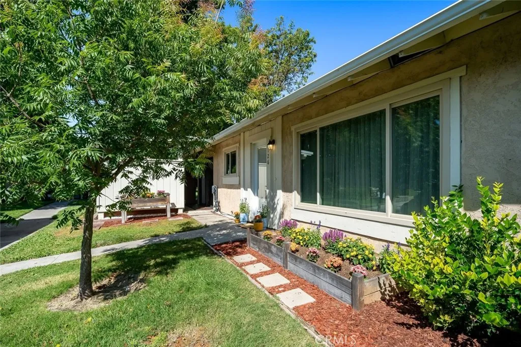 126 Flag Way B, Paso Robles, California 93446 — photo 4