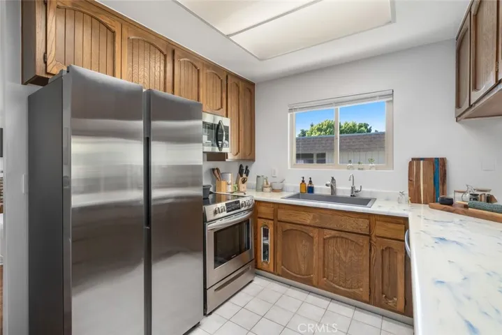 126 Flag Way B, Paso Robles, California 93446
