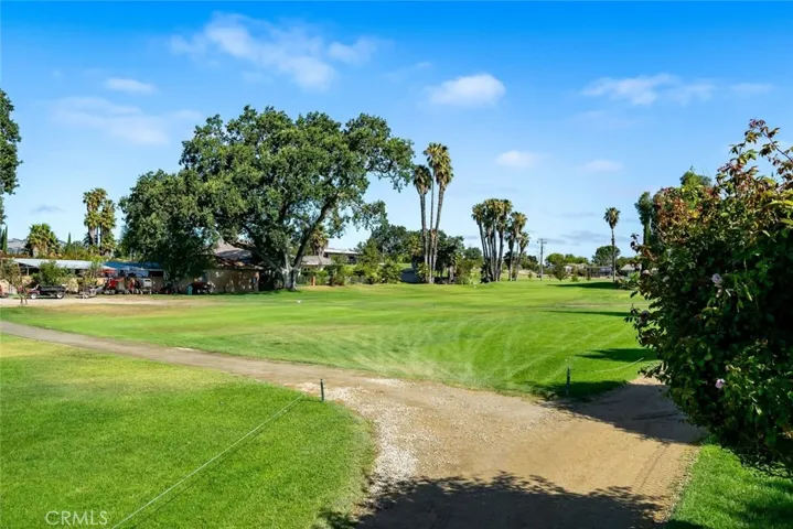 126 Flag Way B, Paso Robles, California 93446