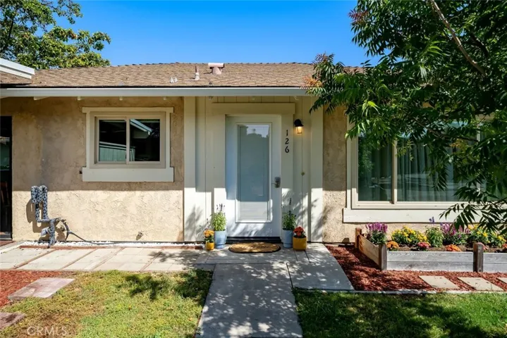 126 Flag Way B, Paso Robles, California 93446