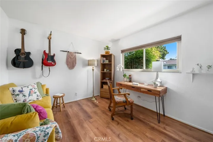 126 Flag Way B, Paso Robles, California 93446