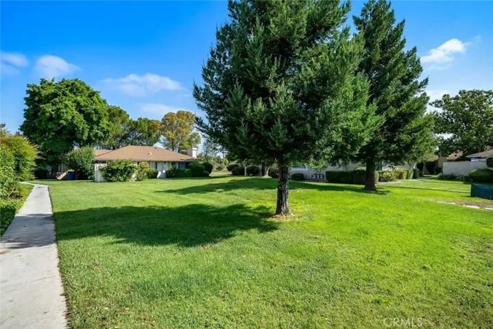 126 Flag Way B, Paso Robles, California 93446