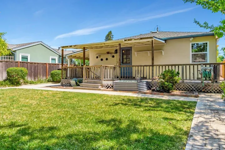 1228 Ruby, Redwood City, California 94061