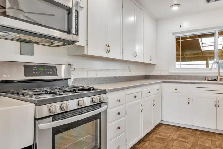 1228 Ruby, Redwood City, California 94061