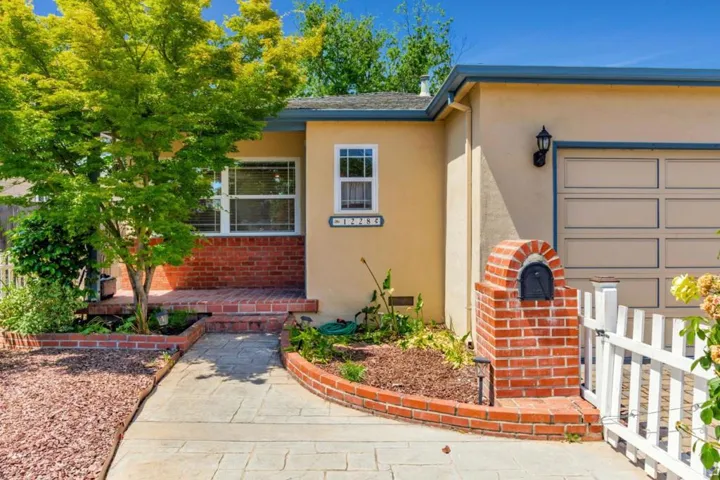 1228 Ruby, Redwood City, California 94061