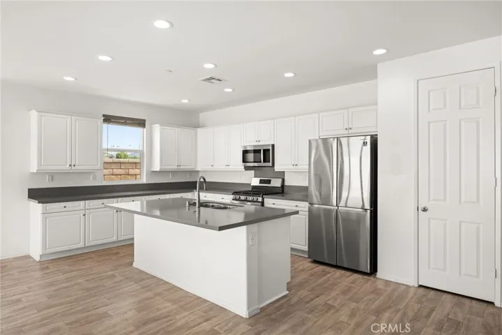 32567 Richardson, Menifee, California 92584
