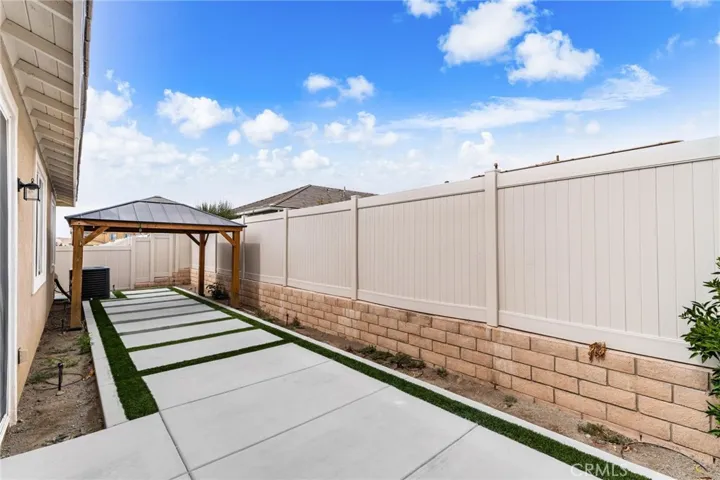 32567 Richardson, Menifee, California 92584