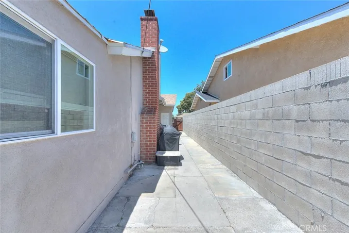 1342 W Southgate, Fullerton, California 92833