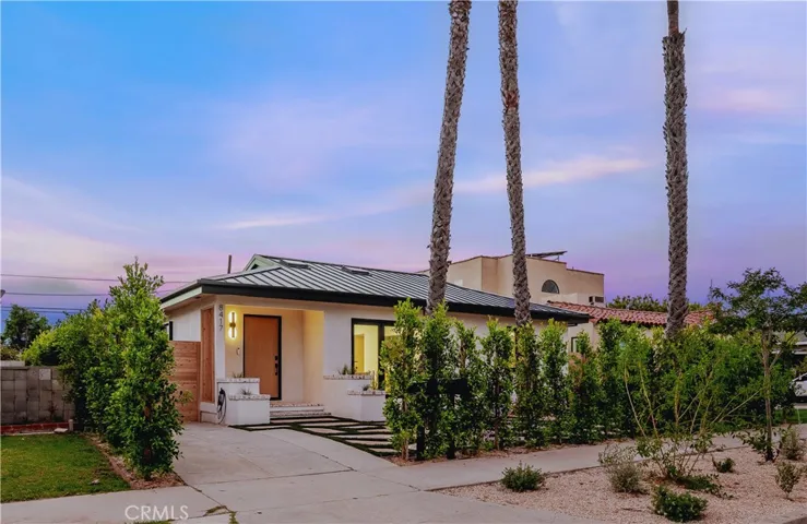 8417 Holy Cross Place, Los Angeles, California 90045