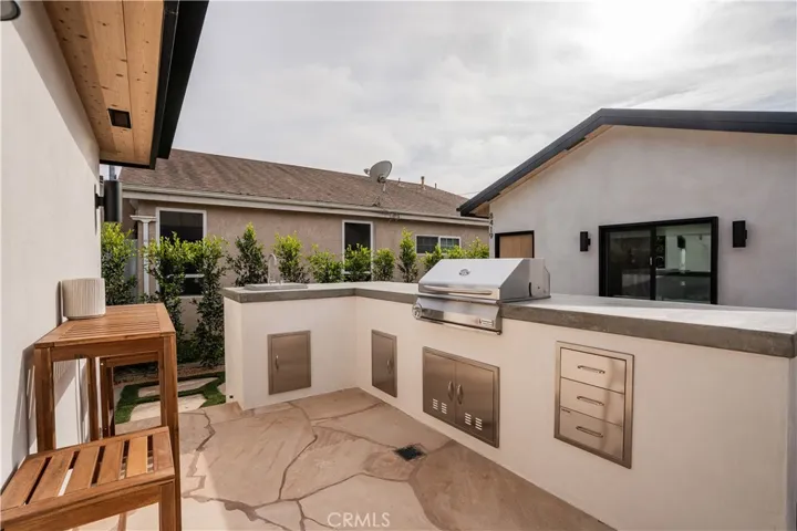 Backyard Kitchen/BBQ