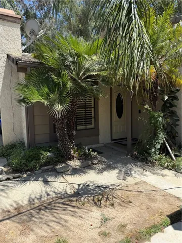 25852 Estaban, Valencia, California 91355