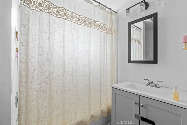 Main House​​‌​​​​‌​​‌‌​​‌​​​‌‌​​​‌​​‌‌​​‌‌​​‌‌​​​​ Bathroom
