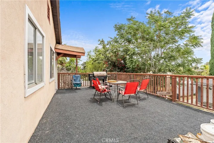 Upstairs Unit Deck