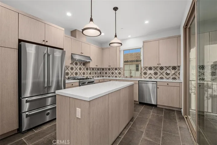 126 Cleverwind, Irvine, California 92618