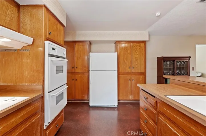 7811 Big Rock Drive, Jurupa Valley, California 92509