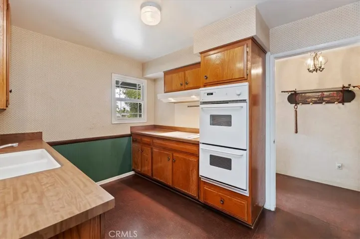 7811 Big Rock Drive, Jurupa Valley, California 92509