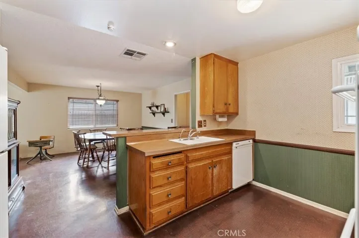 7811 Big Rock Drive, Jurupa Valley, California 92509