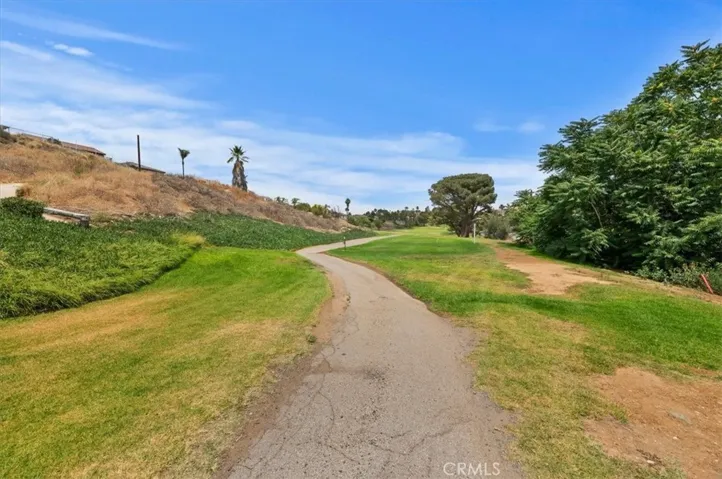 7811 Big Rock Drive, Jurupa Valley, California 92509