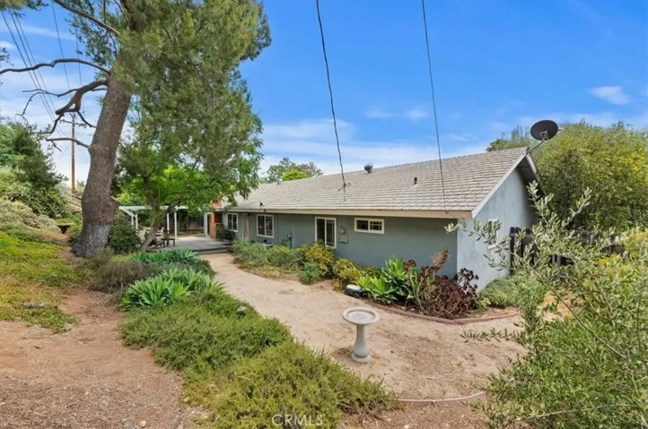 7811 Big Rock Drive, Jurupa Valley, California 92509