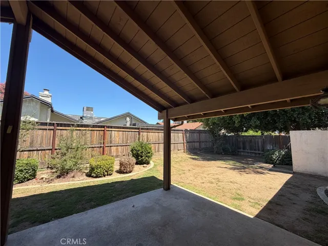 3305 Mission Hills Court, Bakersfield, California 93306