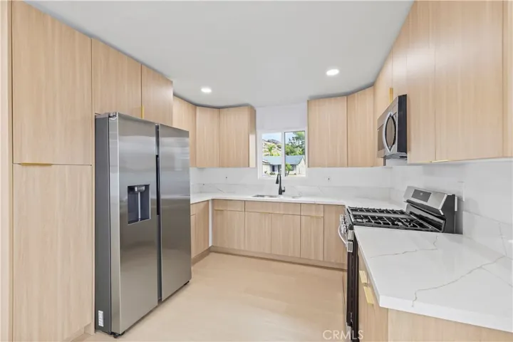 28201 Hot Springs, Canyon Country, California 91351