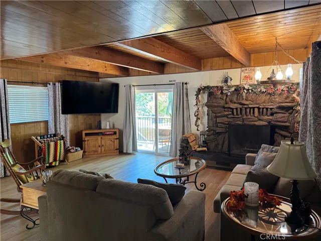 436 Dixie Lane, Big Bear Lake, California 92315
