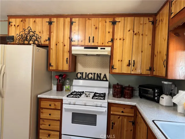 436 Dixie Lane, Big Bear Lake, California 92315