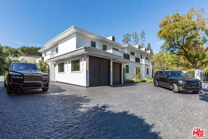 927 N Whittier Drive, Beverly Hills, California 90210