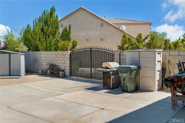 11183 Charleston, Adelanto, California 92301