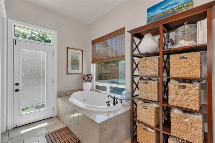 6190 Country Club, Merced, California 95340