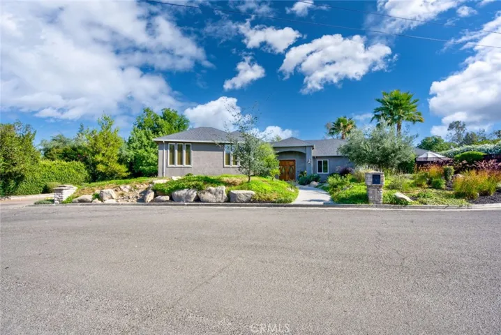 6190 Country Club, Merced, California 95340